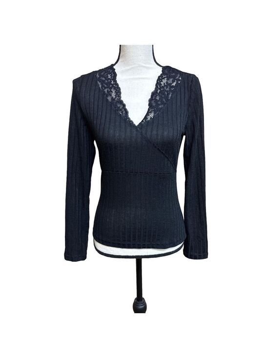 SHEIN Tops - NWOT Black Lace Trim V-Neck Sweater